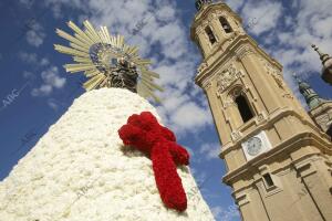 Ofrenda de Flores A la Virgen del Pilar