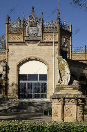 El pabellón real en el parque de María Luisa