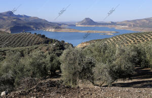 Reportaje de sequía. Pantanos y embalses. Embalse de Iznájar