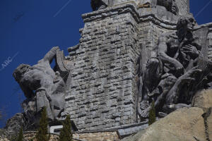 Basílica y Cruz en el Valle de los Caídos
