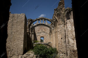 Reportaje sobre el Monasterio de Pelayos de la Presa, actualmente en...
