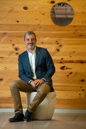 Entrevista a Jaume Collboni, candidato del PSC a la alcaldía de Barcelona