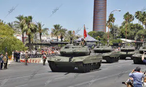 Sus Majestades los Reyes de España presiden el desfile del Día de las Fuerzas...