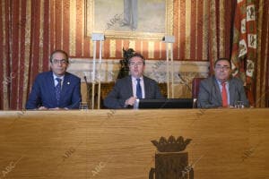 El alcalde, Juan Espada, el rector de la Universidad, Miguel Ángel Castro y el...