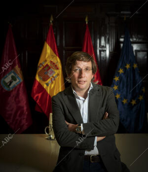 Entrevista al alcalde de Madrid, José Luis Martínez Almeida