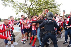 Celebraciones y posteriores disturbios entre los seguidores del Atlético de...