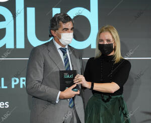 Beatriz Domínguez-Gil Entregó el premio A Juan Abarca, presidente de Hm...
