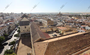 Edificio de la zona militar en la Trinidad