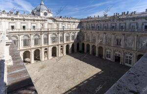 Reportaje de las viviendas bajo cubierta del Palacio Real
