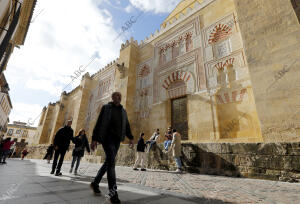 La remozada puerta de la Concepción Antigua