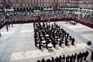 Tamborrada en la plaza Mayor. Semana Santa