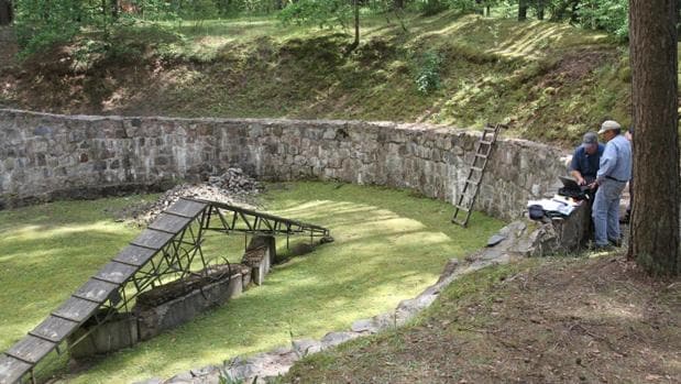 El pozo del bosque de Ponar en Lituania donde los presos judíos excavaron el túnel