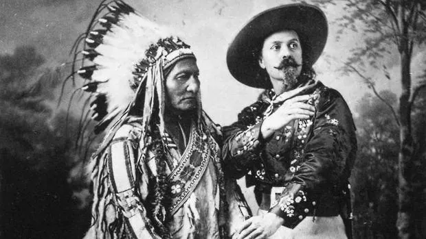 Buffalo Bill junto a Toro Sentado, en 1885