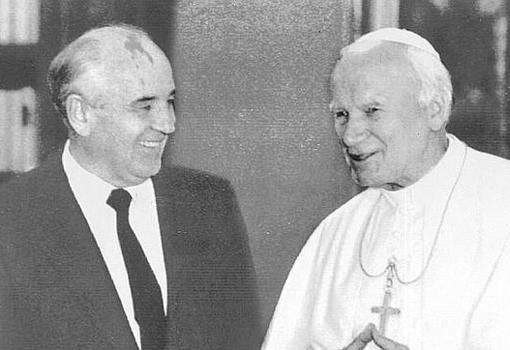 Encuentro entre Mijail Sergeyevich Gorbachov y Juan Pablo II en diciembre de 1991