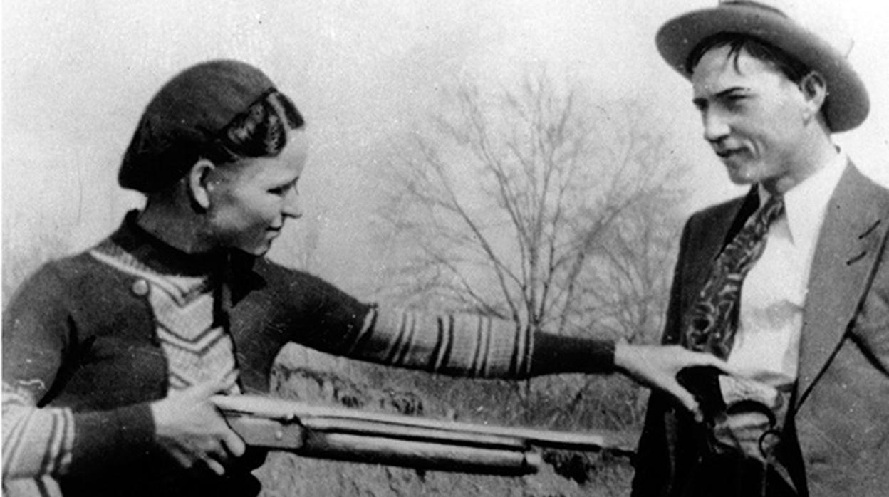 Bonnie y Clyde, en una de sus imágenes más famosas