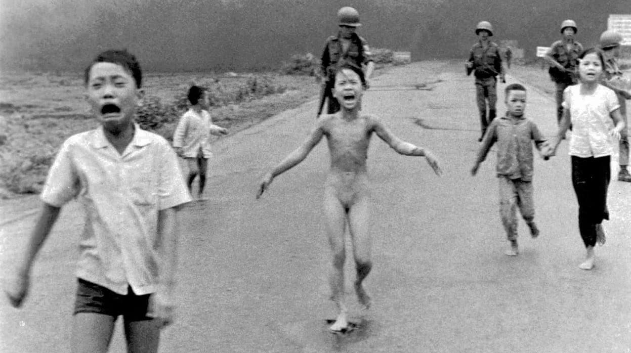 Una de las imágenes más dolorosas y célebres de la guerra de Vietnam