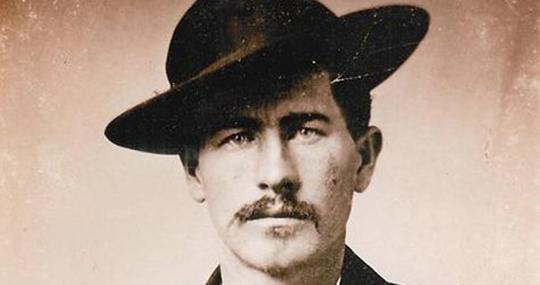 Wyatt Earp con poco más de 20 años