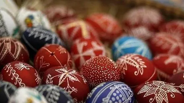 Druidas y ritos maditos: la verdadera historia de los huevos de Pascua