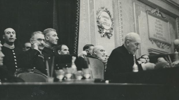 El olvidado intento de agresión en pleno Congreso de los Diputados que precipitó a España a la Guerra Civil