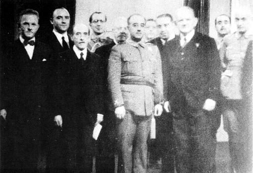 Johannes Bernhardt, junto a Franco