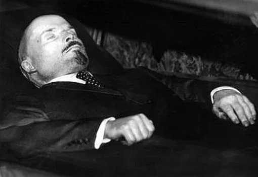 Lenin, muerto