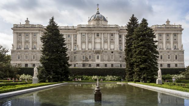 Los secretos del Palacio Real, la imponente joya que construyeron los Borbones sobre las ruinas del Alcázar