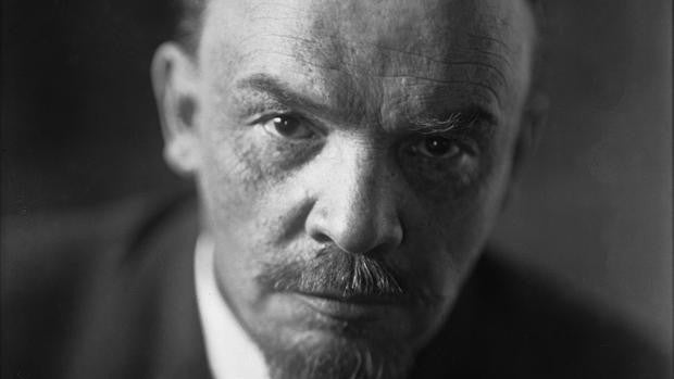 El lado aún más siniestro de Lenin, el inventor del régimen de terror que inspiró a nazis y fascistas