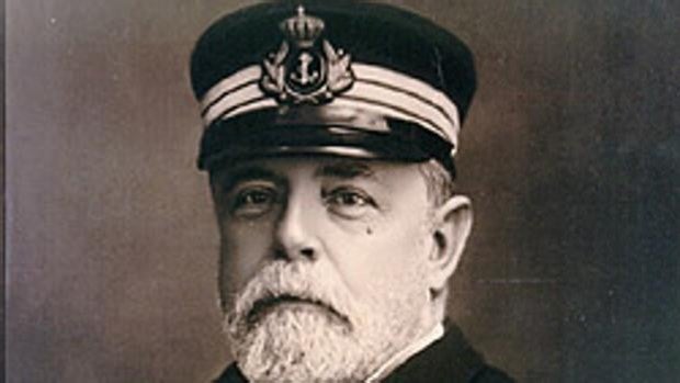 La familia Cervera desmonta las mentiras históricas usadas para quitarle la calle al Almirante en Palma