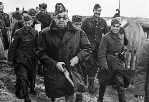 Moscardó, glorificado por Franco como el héroe del Alcázar de Toledo