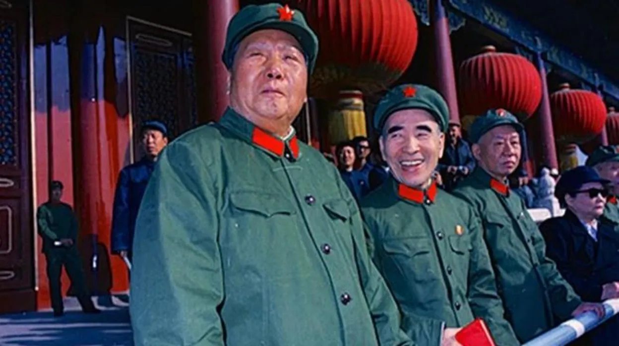Mao Zedong y Lin Biao, en 1966