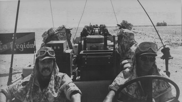 La absurda propuesta de IU de disolver La Legión en 1991 a pesar de sus heroicidades en el Sahara