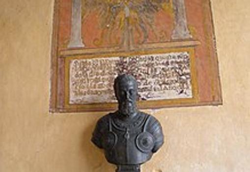 Busto de Carlos V en el palacio homónimo, interior del Monasterio de Yuste.