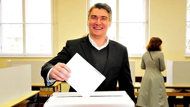 Zoran Milano, Primer Ministro croata vota este domingo