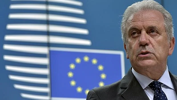El comisario europeo de Migración, Dimitris Avramopoulos