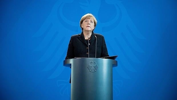 Merkel: «Nuestra vida en libertad es más fuerte que cualquier forma de terror»