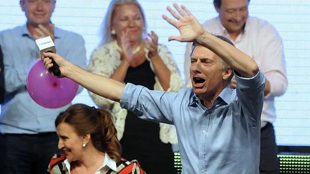 Macri celebra su triunfo en las elecciones presidenciales argentinas