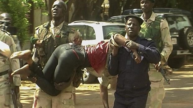 Momento de la liberación de los rehenes del hotel de Bamako