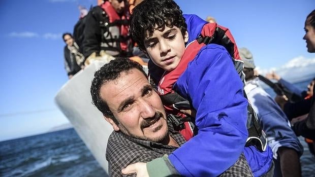 Un grupo de refugiados llega a Grecia procedente de Turquía