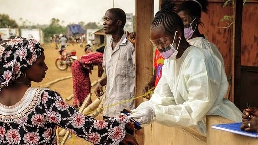 Pruebas del ébola en Sierra Leona