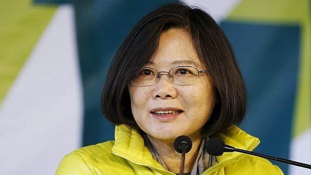 Tsai Ing-wen, candidata a la presidencia por el Partido Democrático Progresista, durante un mitin este viernes en Taichung (Taiwán)