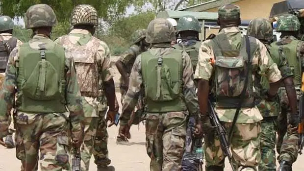 Soldados del Ejército nigeriano