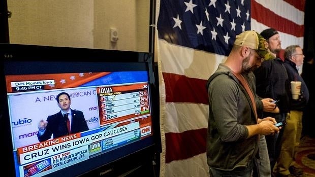 Marco Rubio aparece en las pantallas de televisión tras conocerse la victoria de Cruz