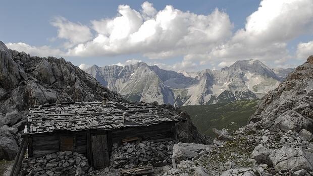 Fotografía de recurso de los Alpes tiroleses