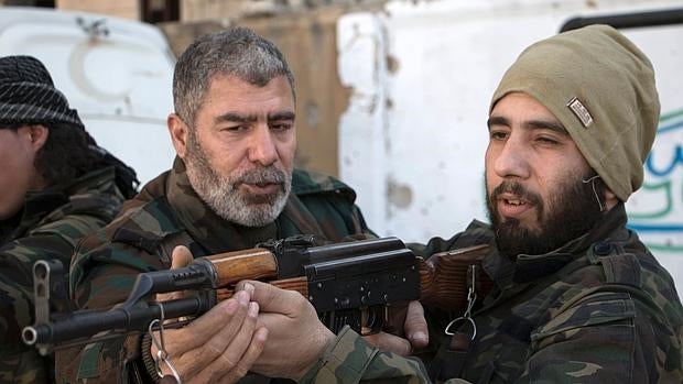 Entrenamiento de rebeldes en el norte de la ciudad siria de Alepo