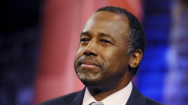 El neurocirujano Ben Carson se retira de las primarias republicanas tras el Supermartes