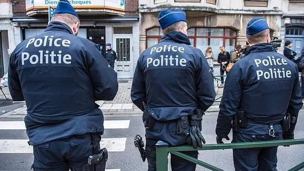Tres agentes de Policía en Bruselas