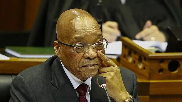 El presidente Jacob Zuma en una sesión del Parlamento sudafricano EFE