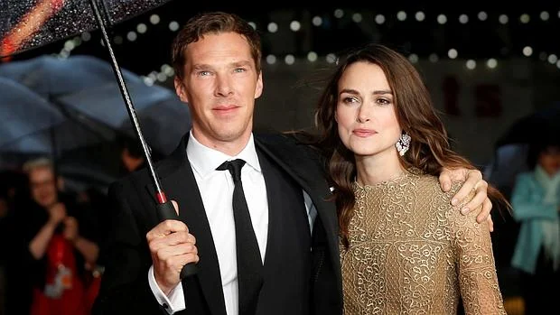 Los actores Benedict Cumberbatch y Keira Knightley a su llegada a la presentación de una película en Londres