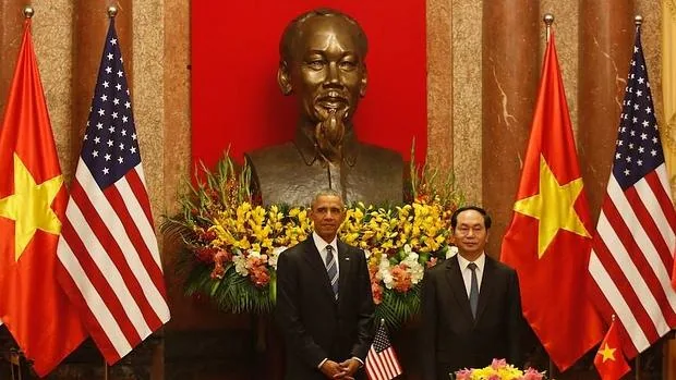 Obama junto a Tran Dai Quang, presidente de Vietnam