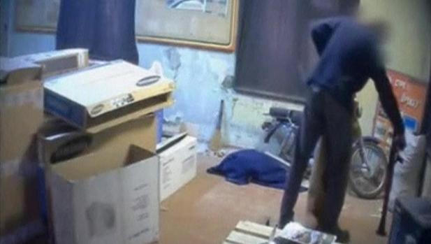 Una imagen del francés detenido en Ucrania con un arsenal de armas y explosivos para atentar en la Eurocopa